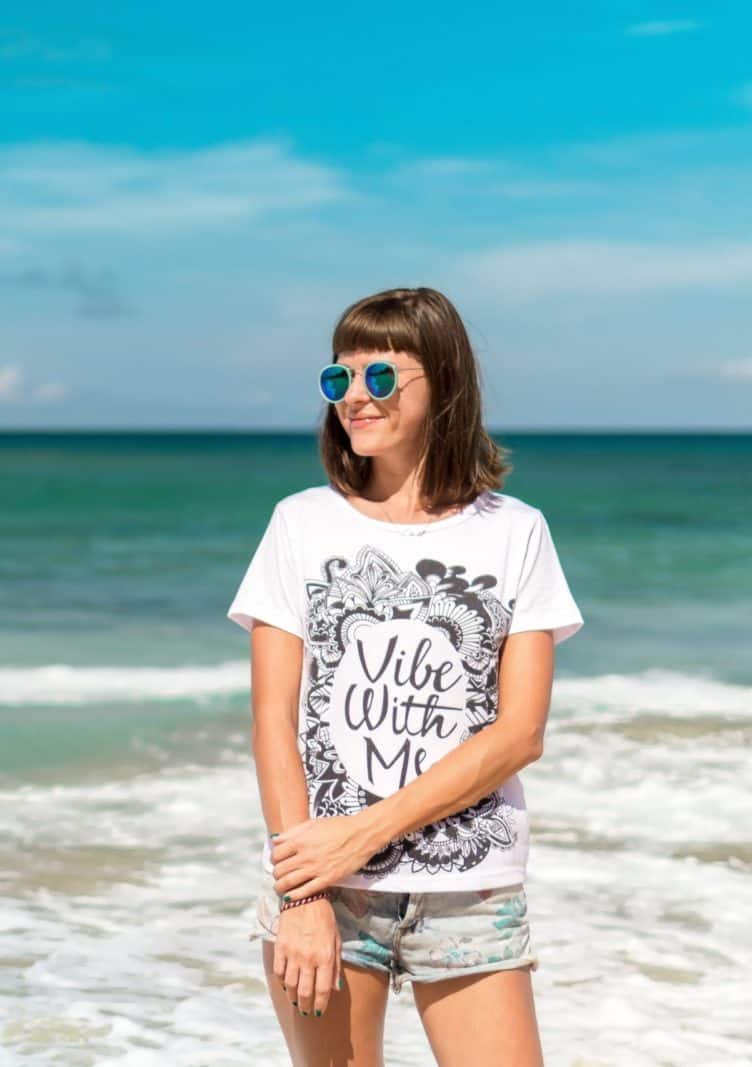 Good Vibes Women's Tee
